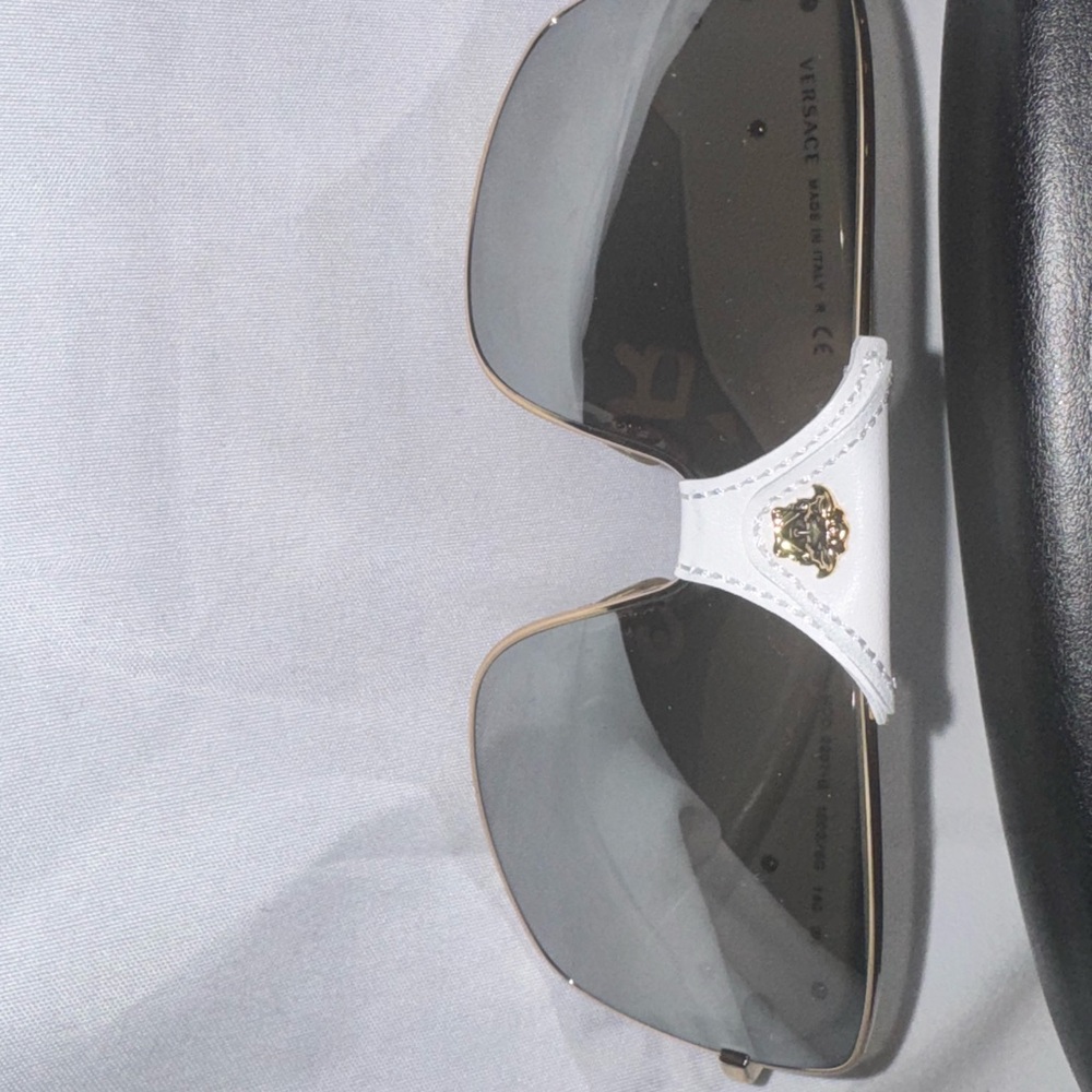 Versace White and Gold Sunglasses - Picture 2 of 6